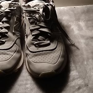 New balance gray classics